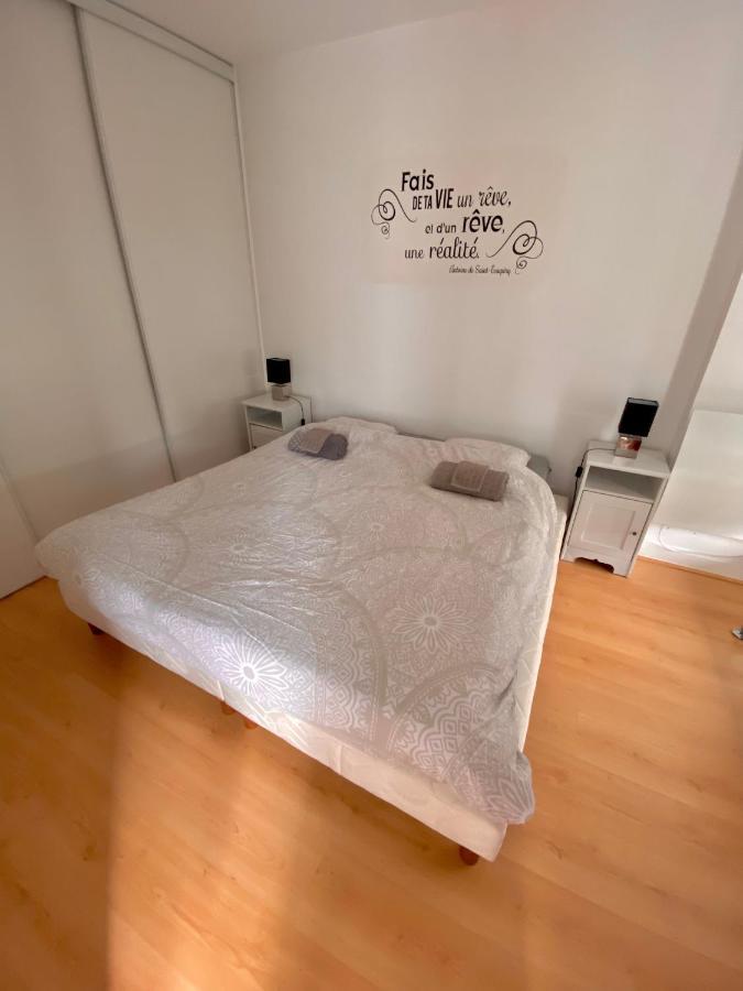 Charmant Appartement En Bord De Cher Saint-Avertin Zewnętrze zdjęcie